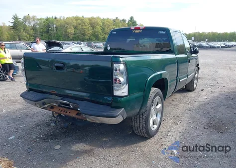 2003 Chevrolet Silverado K1500 z USA, uszkodzony, nr VIN 1GCEK19T33E219738